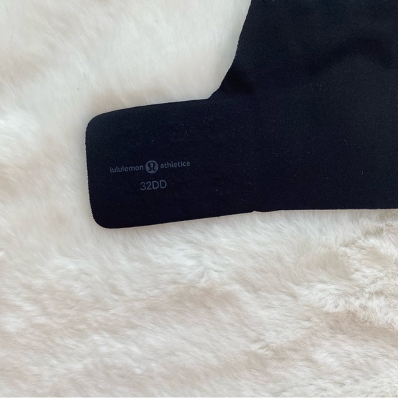 Lululemon 32DD Like Nothing Bra in Black - Picture 8 of 11